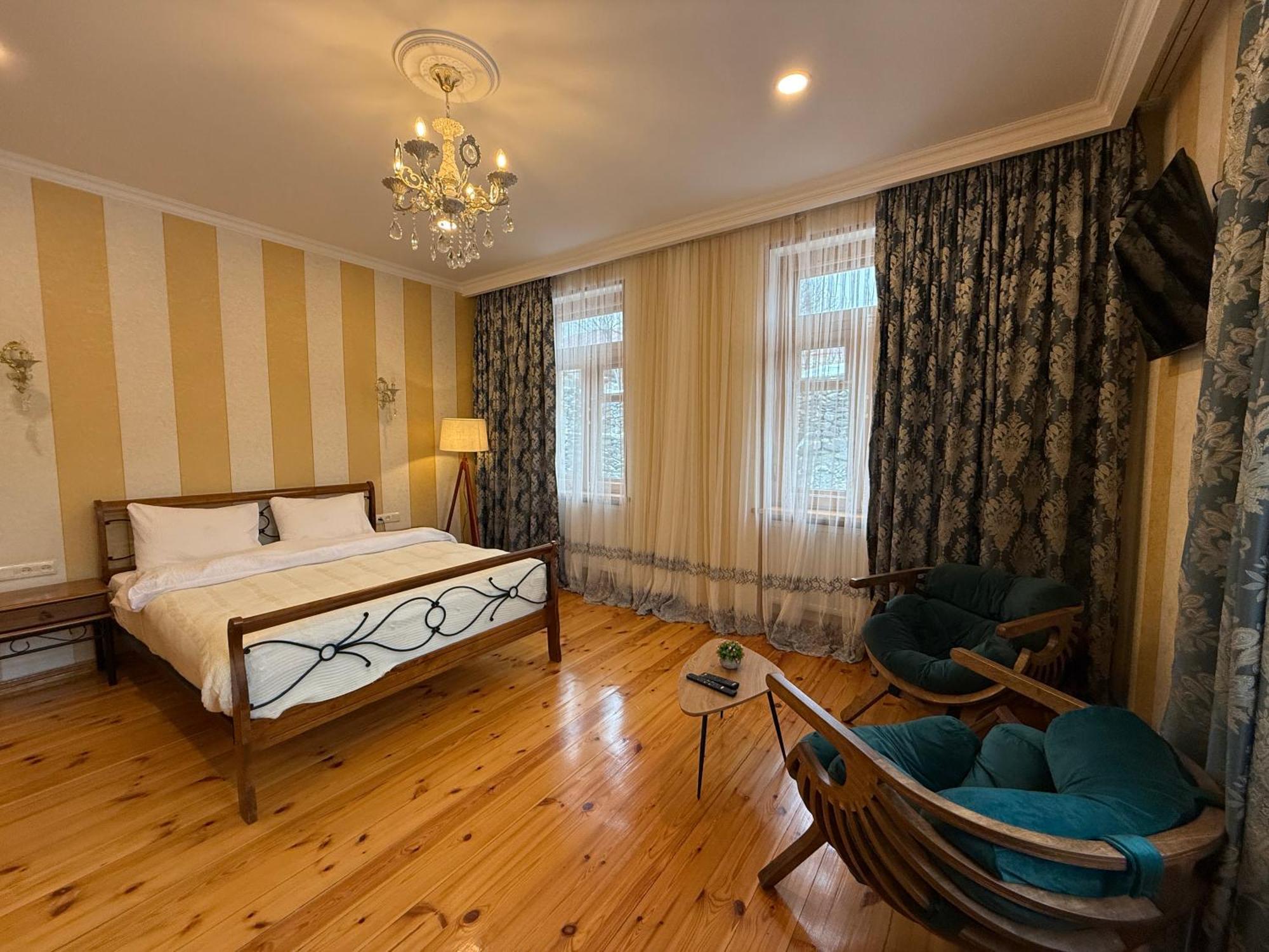 Graf Kazbegi Hotel Exterior photo